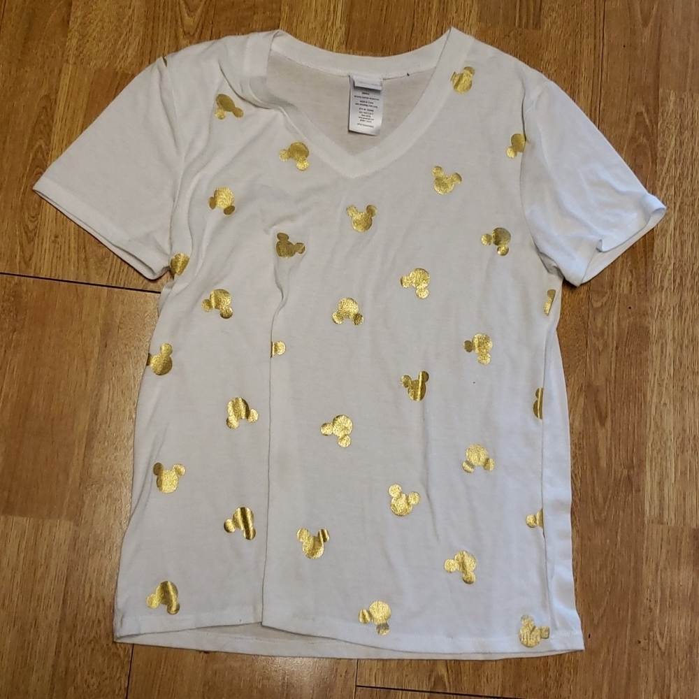 Disney white short sleeve v-neck tee with gold Mickey heads. Size small